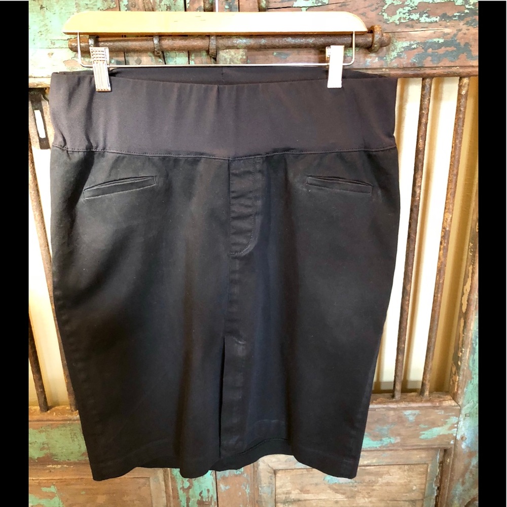 Gap maternity women’s skirt size 12